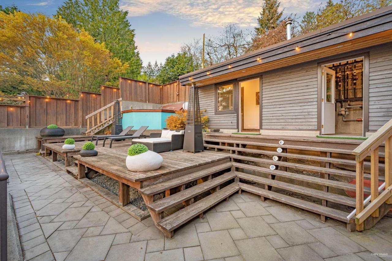 Cypress: Private Bedroom/Bathroom/Office, With Shared Pool, Hot Tub North Vancouver Exterior foto