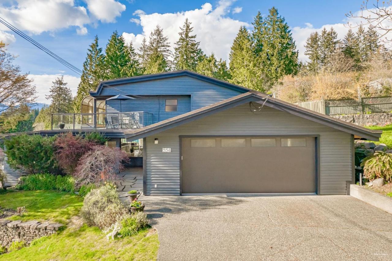 Cypress: Private Bedroom/Bathroom/Office, With Shared Pool, Hot Tub North Vancouver Exterior foto