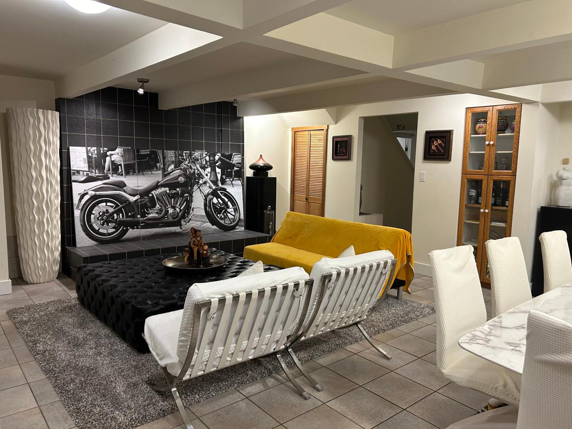 Cypress: Private Bedroom/Bathroom/Office, With Shared Pool, Hot Tub North Vancouver Exterior foto